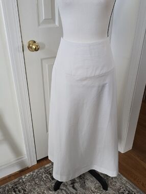 WORTHINGTON BRAND WOMEN'S PETITE WHITE LONG SKIRT SIZE 2P